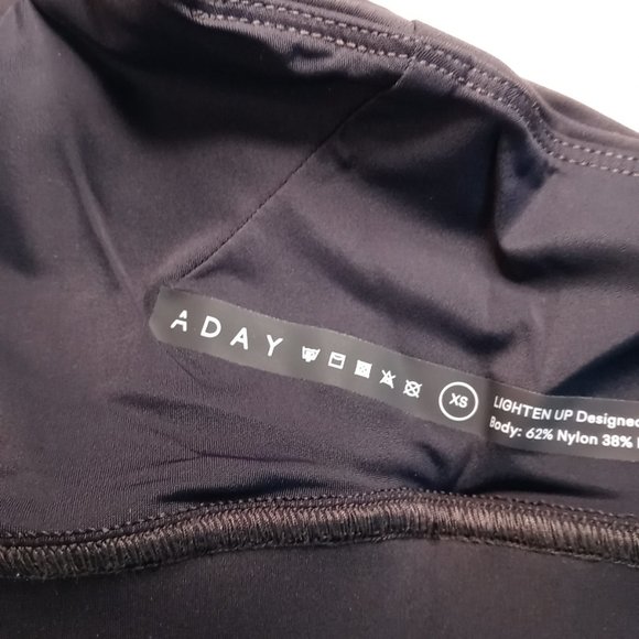 NEW ADAY "LIGHTEN UP" Sports Bra Shadow Sustainable Athleisure Size XS - Picture 4 of 9
